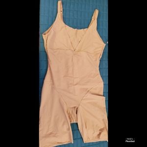 Maidenform shape wear